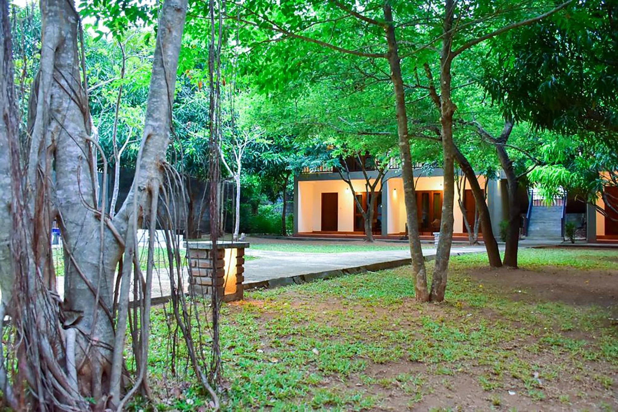 Tropicara Resort Sigiriya Exterior foto